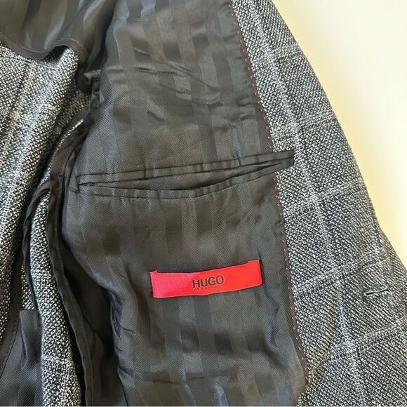 Hugo Boss Wool And Linen Blend Blazer - Picture 8 of 16